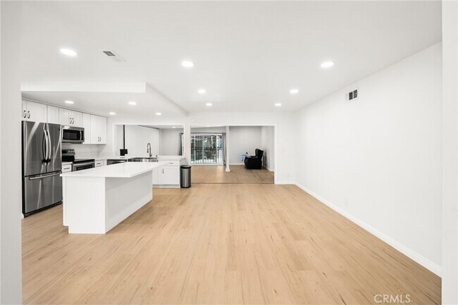 Building Photo - 13509 Destino St
