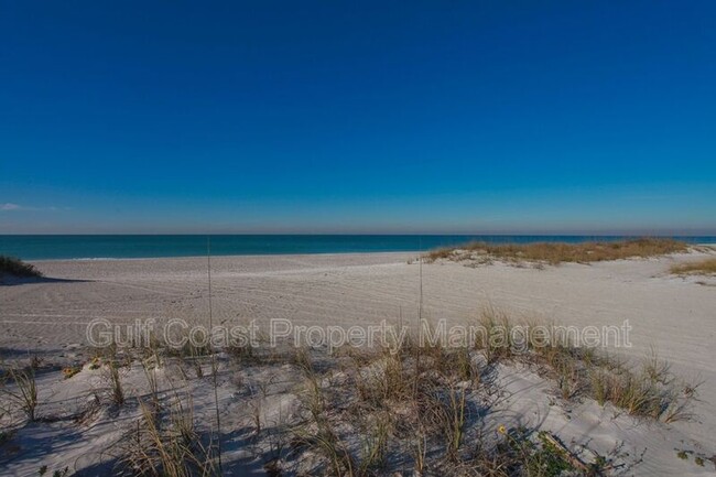 Building Photo - 1935 Gulf of Mexico Dr