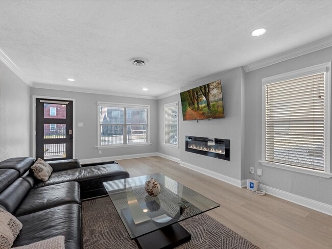 Building Photo - 2505 Truxillo St