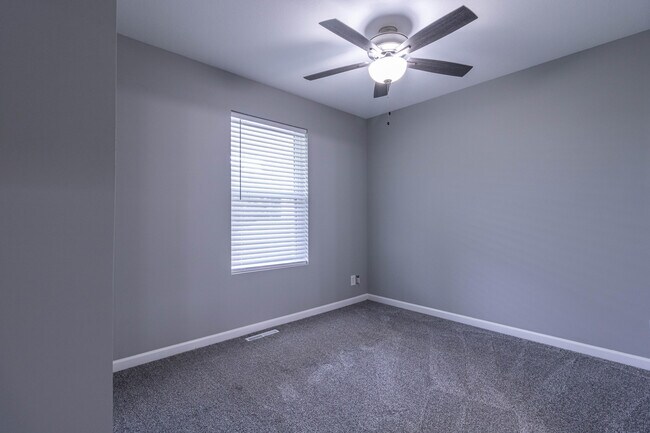 Building Photo - 7700 N Ballew Rd