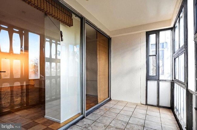 Building Photo - 1311 Delaware Ave SW