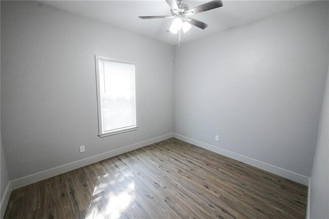 Building Photo - 1415 Marguerite St