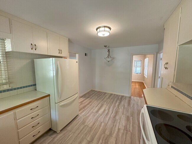 Alternate view of kitchen - 5819 Blueridge St