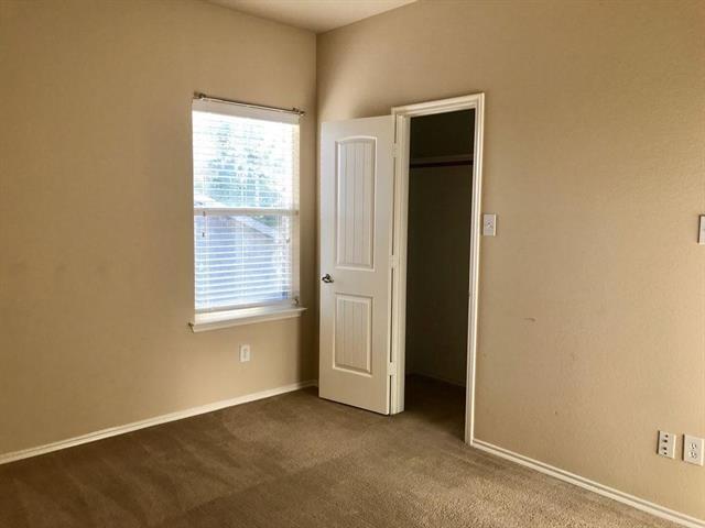 Building Photo - 9801 Tyler Dr