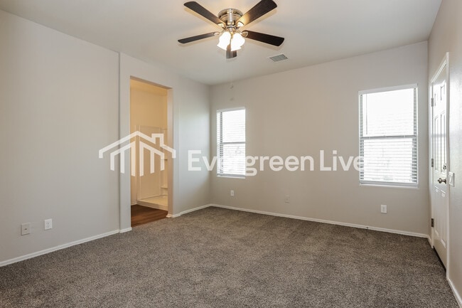 Building Photo - 11606 W Kinderman Dr