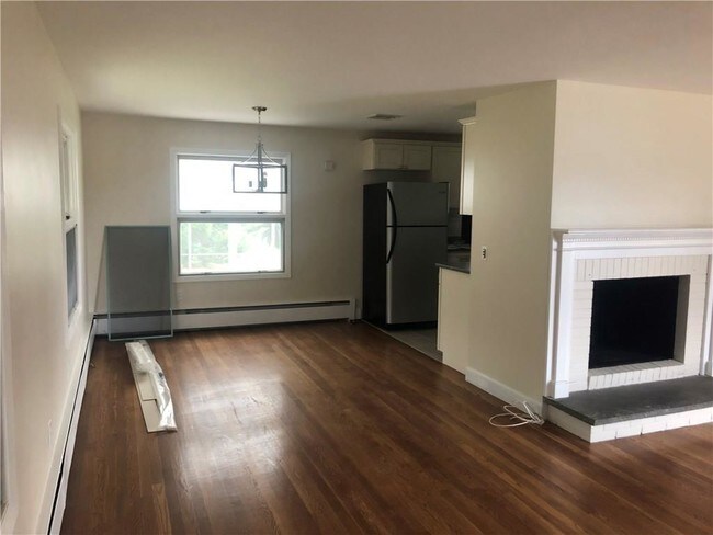 Building Photo - 260 Garden Hills Dr