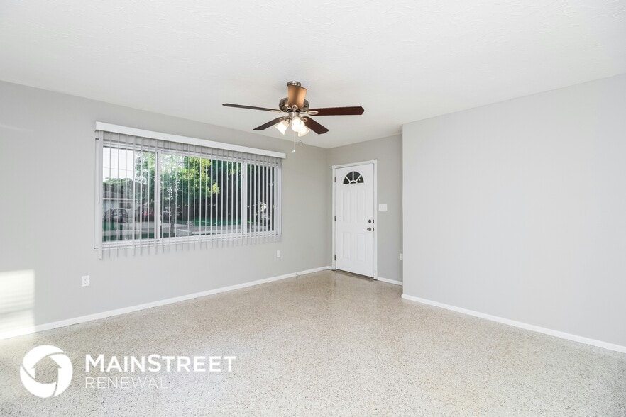 Building Photo - 5931 Olive Ave