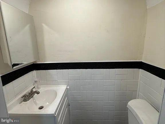 Building Photo - 510 N Hermitage Ave