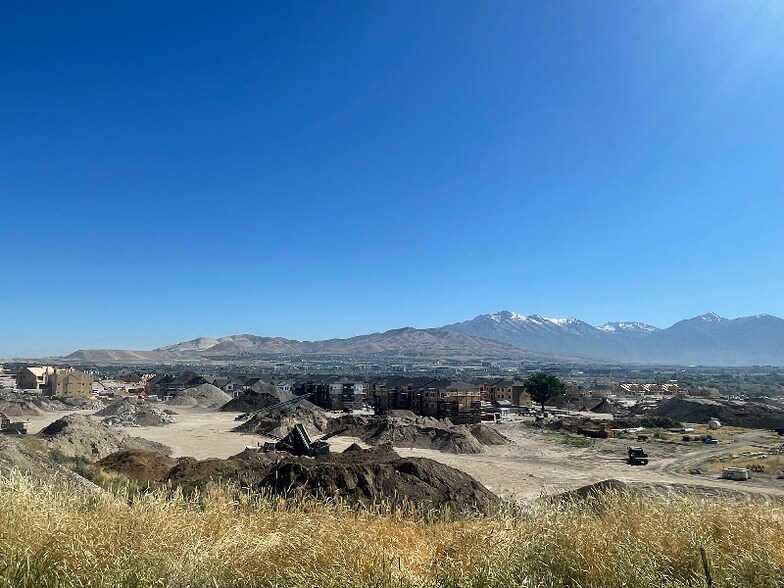 Building Photo - 4138 Hillscape Cir