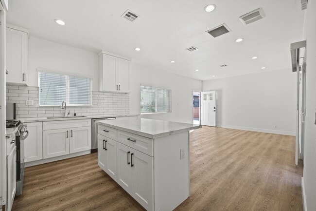 Building Photo - Showing Times: Every Tuesdays & Every Thursdays 4:00 PM -5:00 PM