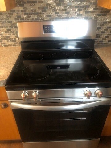 Glass Top Stove - 4204 SE Boise St