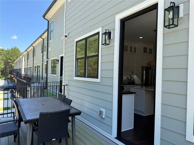 Building Photo - 157 Brush Creek Ct