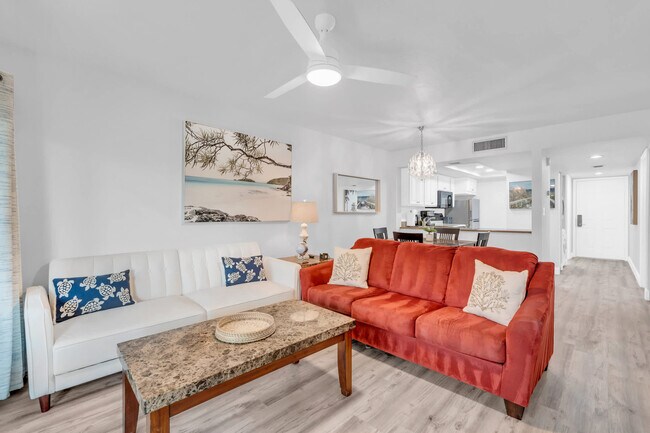 Building Photo - 600 Neapolitan Way