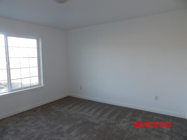 Building Photo - BRAND NEW 3 Bedroom House