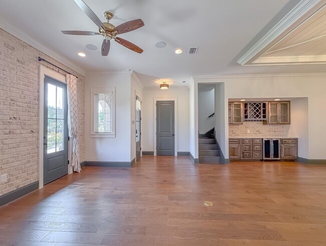 Building Photo - 3026 Gentilly St