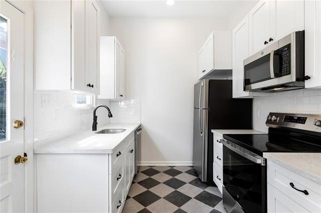 Building Photo - 1008 St Ann St.