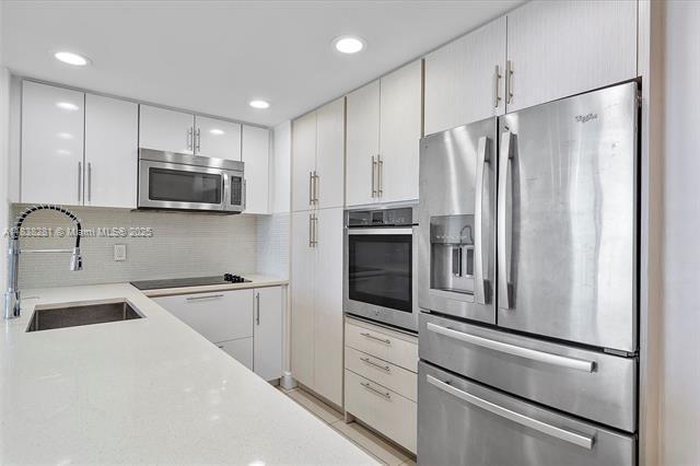 Building Photo - 1250 S Miami Ave