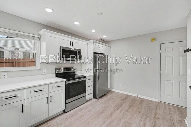 Building Photo - 5133 Cook Ave