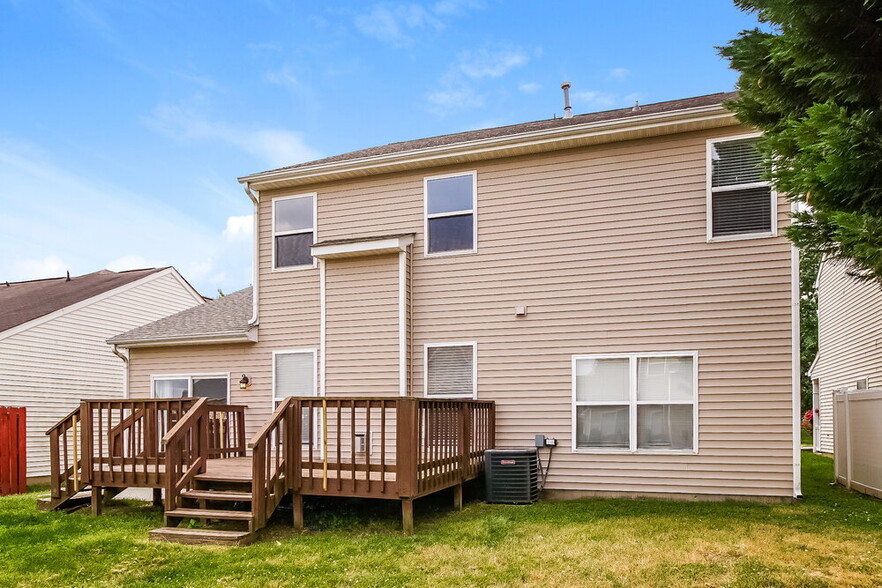 Building Photo - 4815 Sunburst Ln