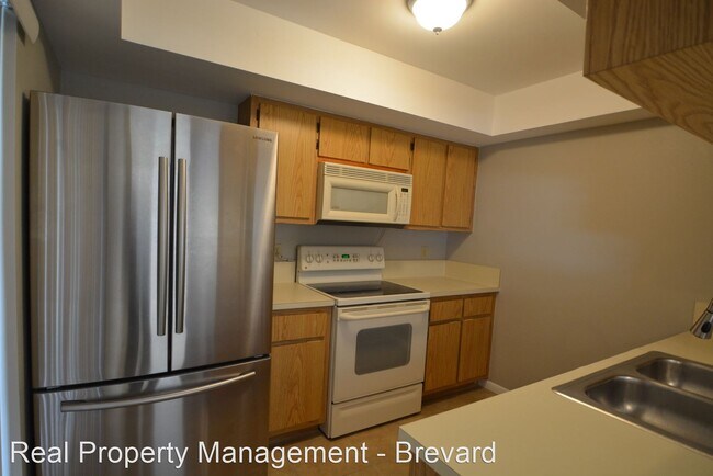 Building Photo - 620 Ridge Club Dr
