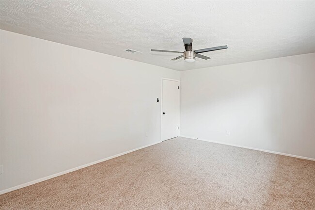 Building Photo - 2330 Grindstone Ln
