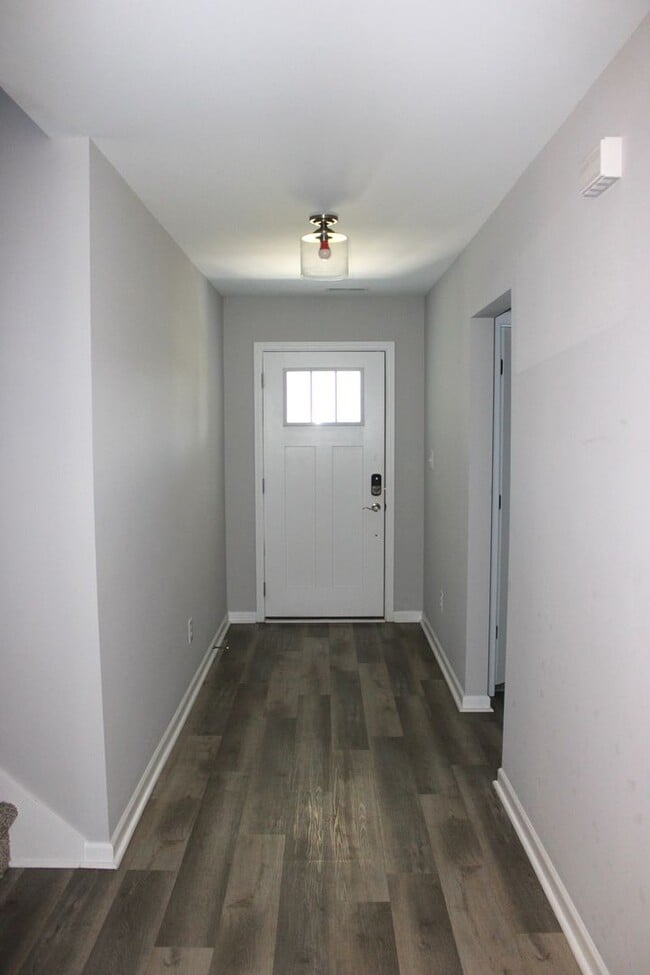 Building Photo - Spacious Home in Havelock