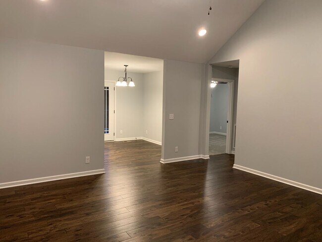 Building Photo - 200 Lexington Cove Blvd
