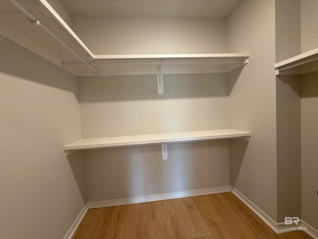 Building Photo - 23903 Dominus Dr