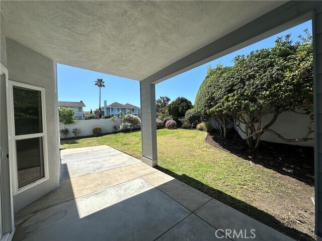 Building Photo - 24482 Lantern Hill Dr