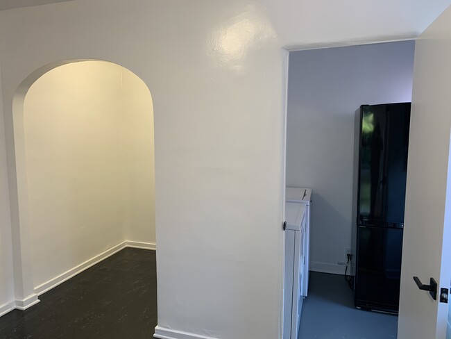 Building Photo - 8714 Rangely Ave