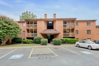 Building Photo - 123 Turtle Creek Rd