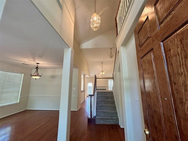 Building Photo - 14 N Winterport Cir