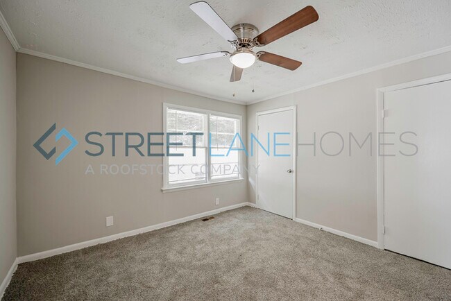 Building Photo - Charming 4 Bedroom in Lanett!