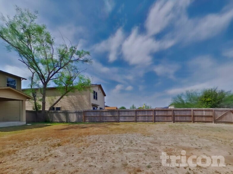 Building Photo - 6139 Plumbago Pl