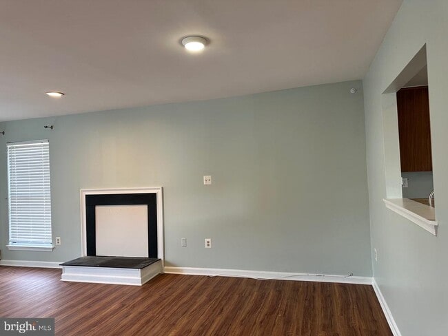 Building Photo - 14781 London Ln