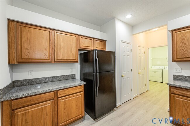 Building Photo - 7301 Norwood Pond Pl