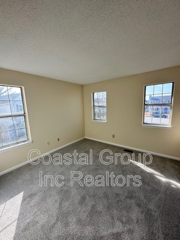 Building Photo - 1704 Minnows Ct