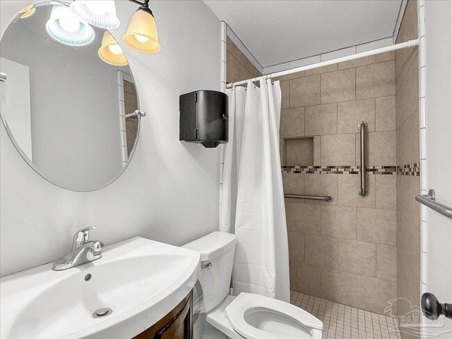 Building Photo - 1007 W Wright St