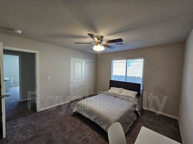Building Photo - 1171 Twincrest Ave