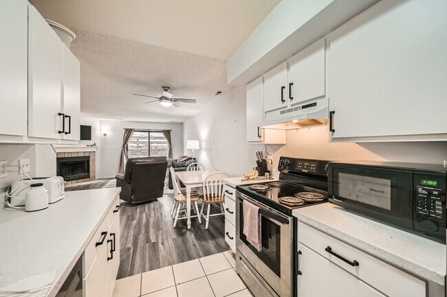 Building Photo - 961 Tampico Ct