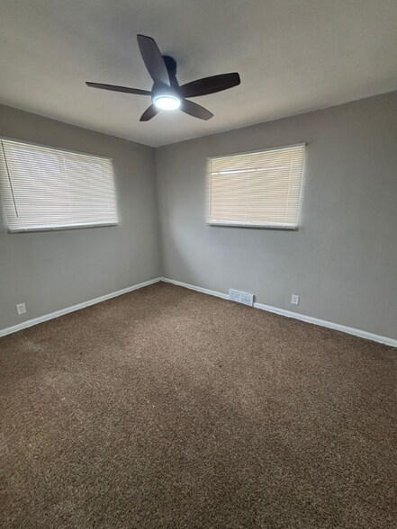 Building Photo - 4672 Hillside Ave