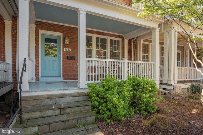 Building Photo - 3822 Beecher St NW