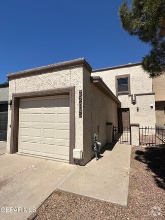 Building Photo - 3215 Isla Banderas Way