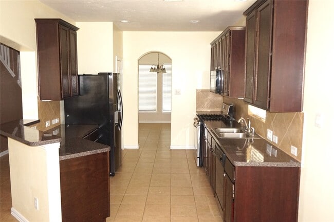 Building Photo - 13415 Nigh Way