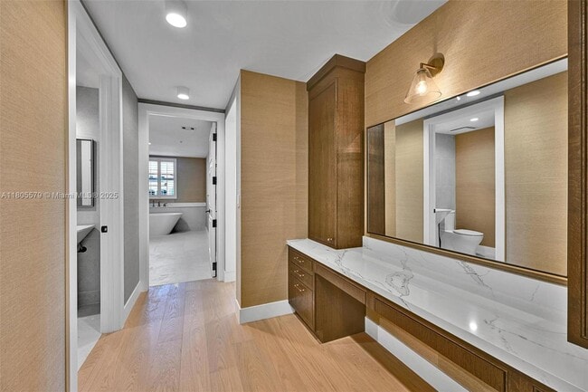 Building Photo - 13637 Deering Bay Dr