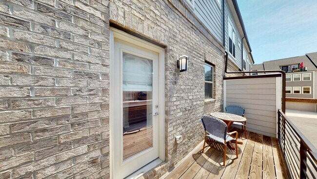 Building Photo - 18016 Nolita Ln