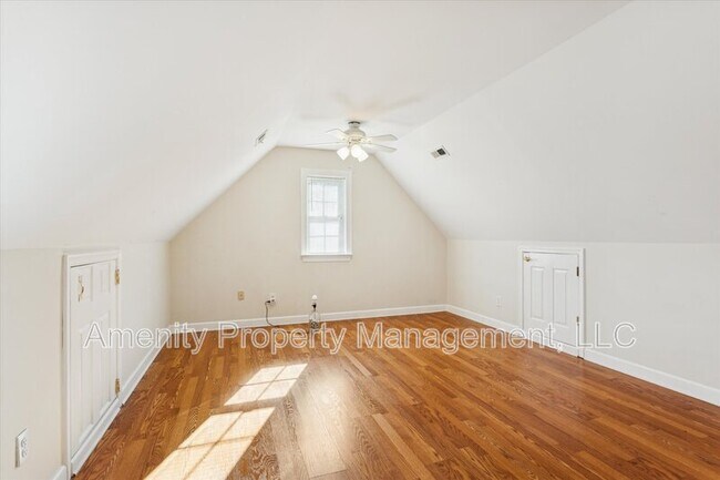 Building Photo - 103 Overlook Point