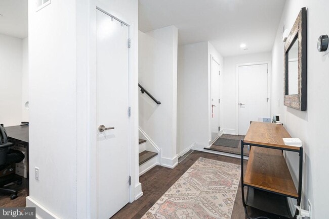 Building Photo - 1757 Waterloo St