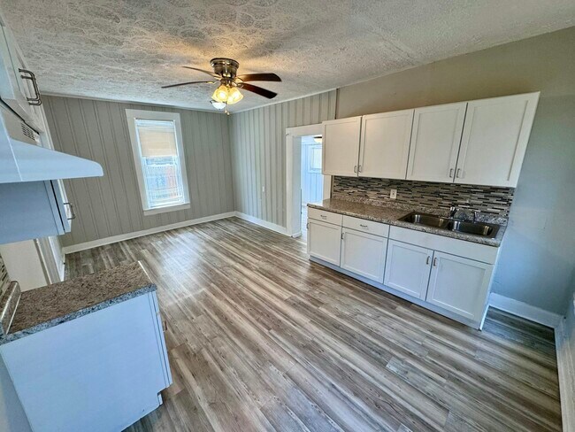 Building Photo - 110 South Sutphin Street