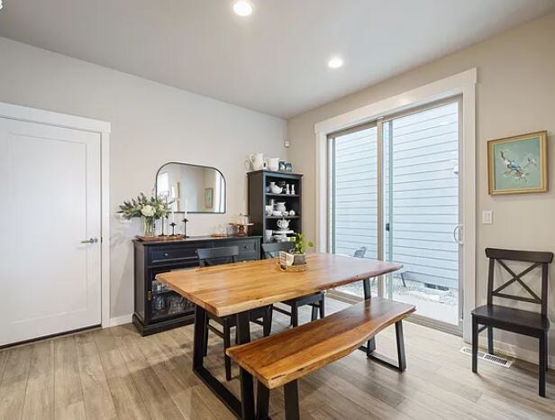 Building Photo - 8138 SE Reddington St